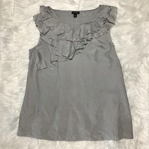 Ann Taylor Matte Silver Ruffled Silky Top Sleeveless 👚